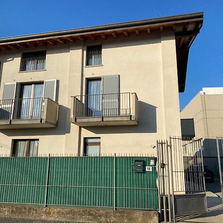 Il Caravaggio Guest House 2 Grassobbio Exterior photo